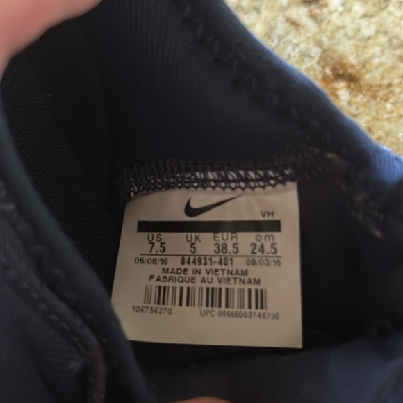 NIKE Roche Two sneakers - Picture 5 of 5